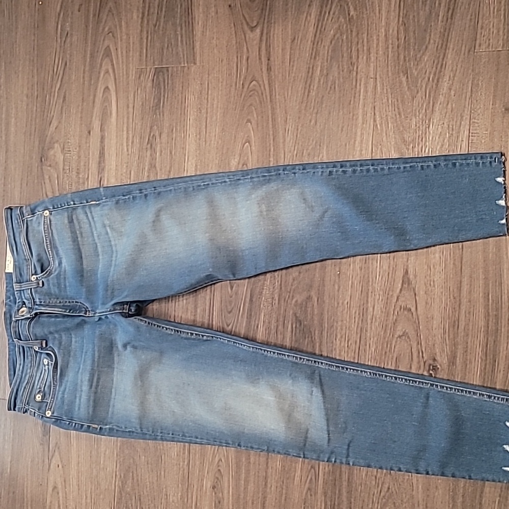 Rag&Bone jeans Cate Mid-Rise Ankle Skinny. Size 29 Lightwash. Super cute.